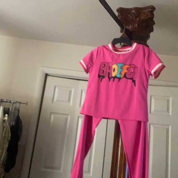 2ocs pant suit pink size large - Picture 1 of 4